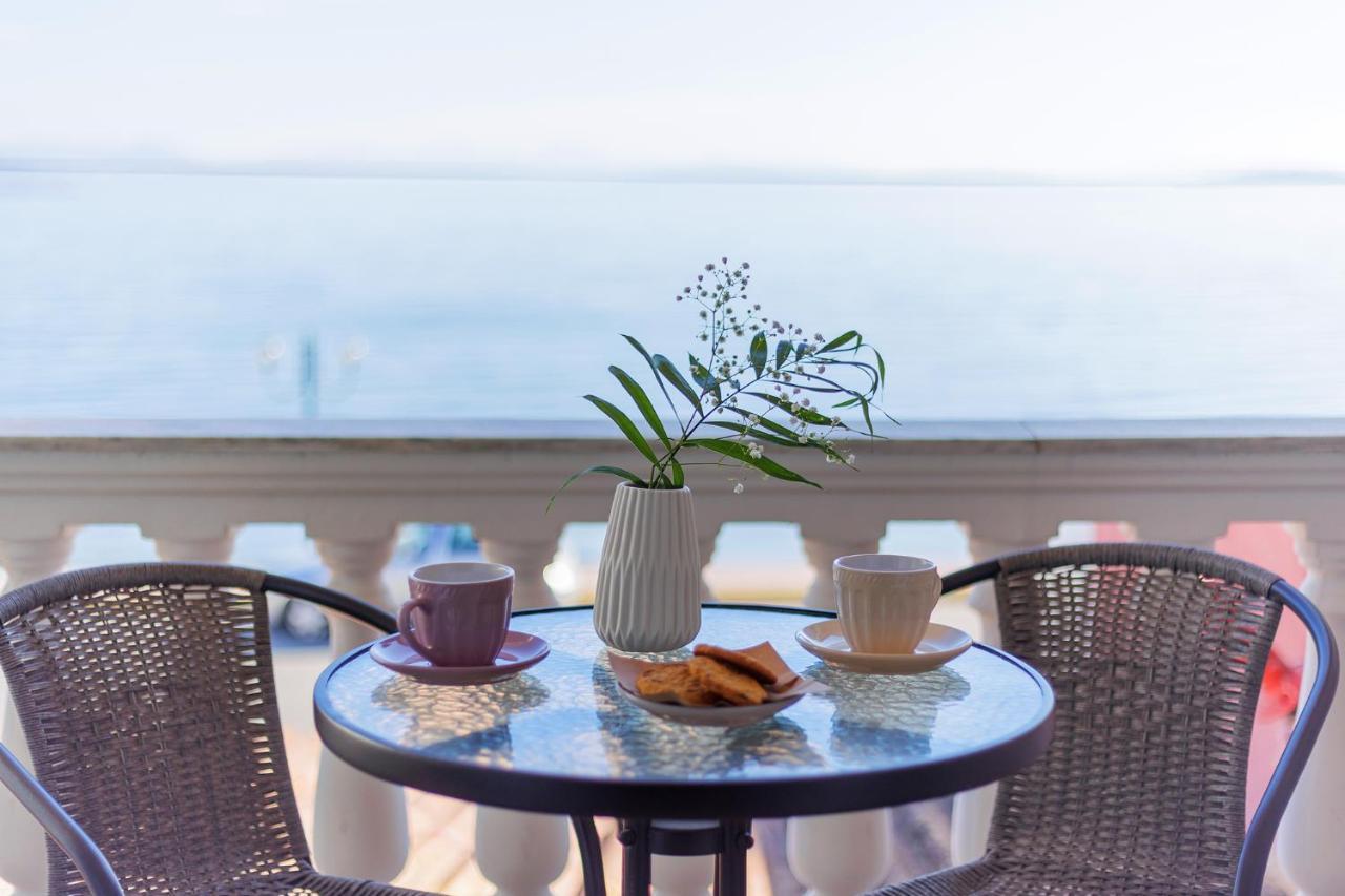 Apartament Marina Beachfront By Konnect, Ypsos